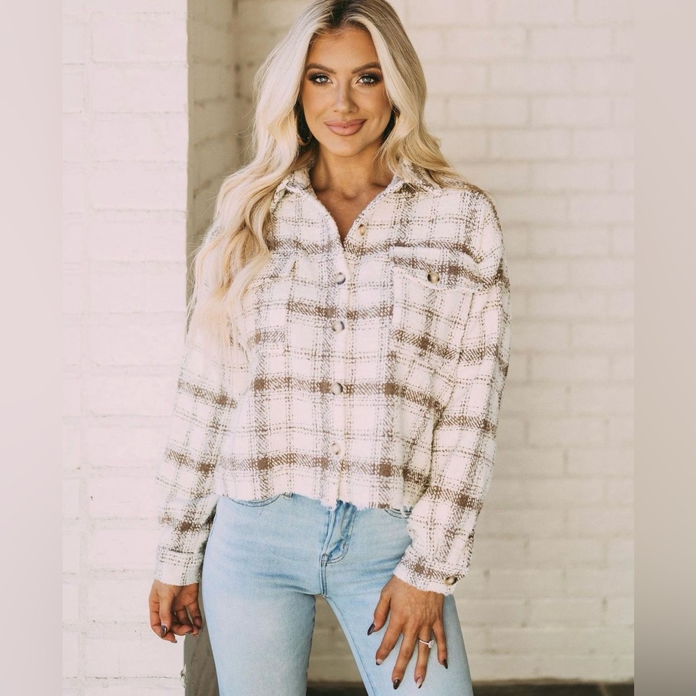 These Three Boutique / BaeVely Plaid Raw Edge Cropped Shacket Size Small